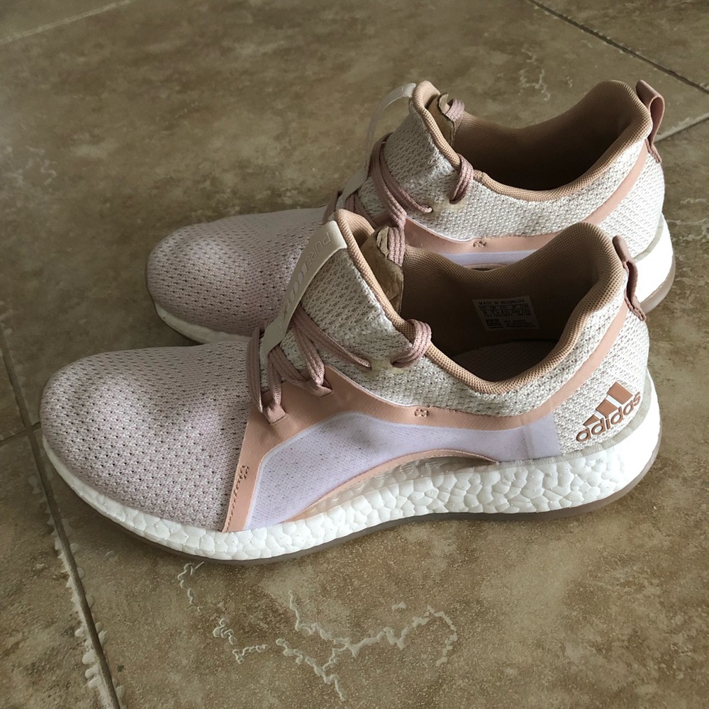 Women’s PUREBOOST X  CLIMA Running Shoes Sz US 9